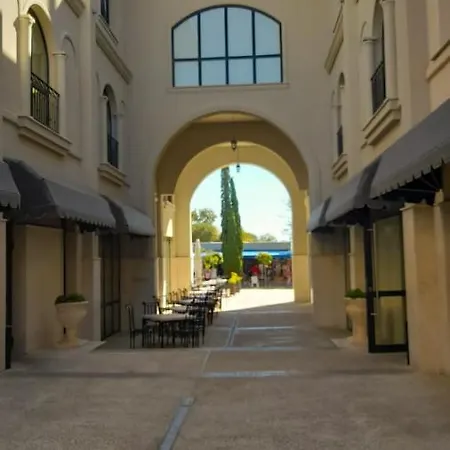 Sveti Konstantin I Helena Lux Apart 아파트